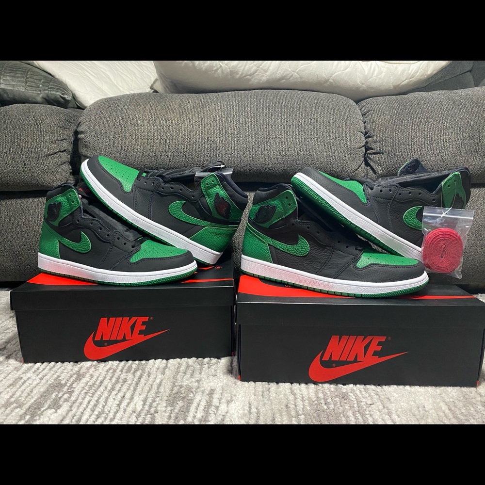 Jordan 1 Mid ‘PINE GREEN’